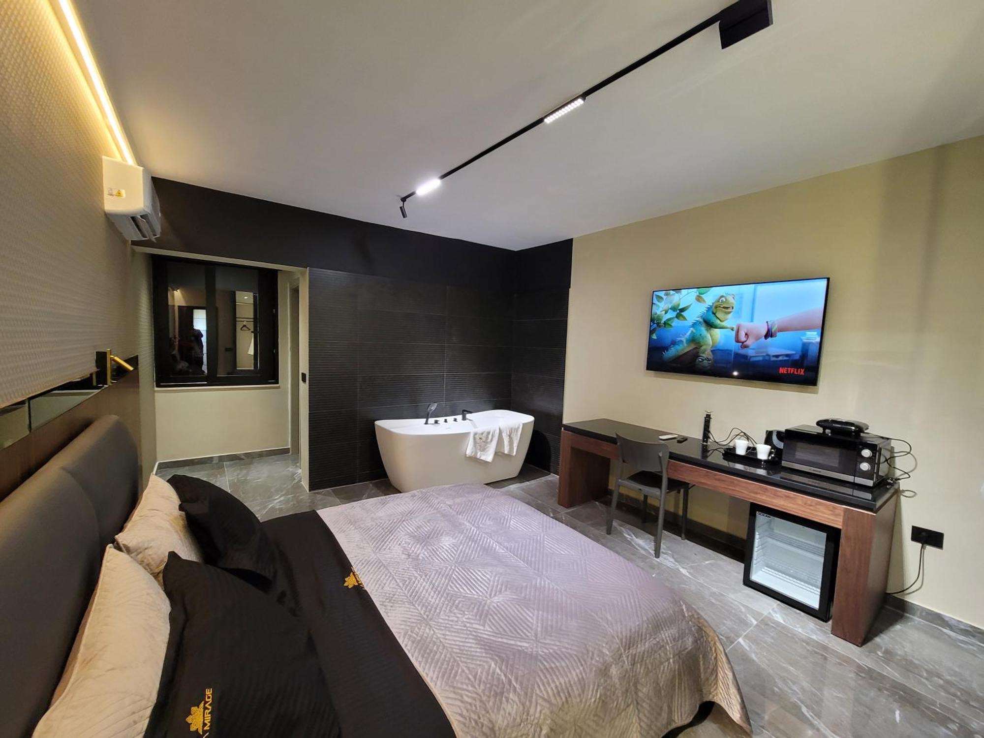 La Mirage Suites & Apartments Tirana Bagian luar foto