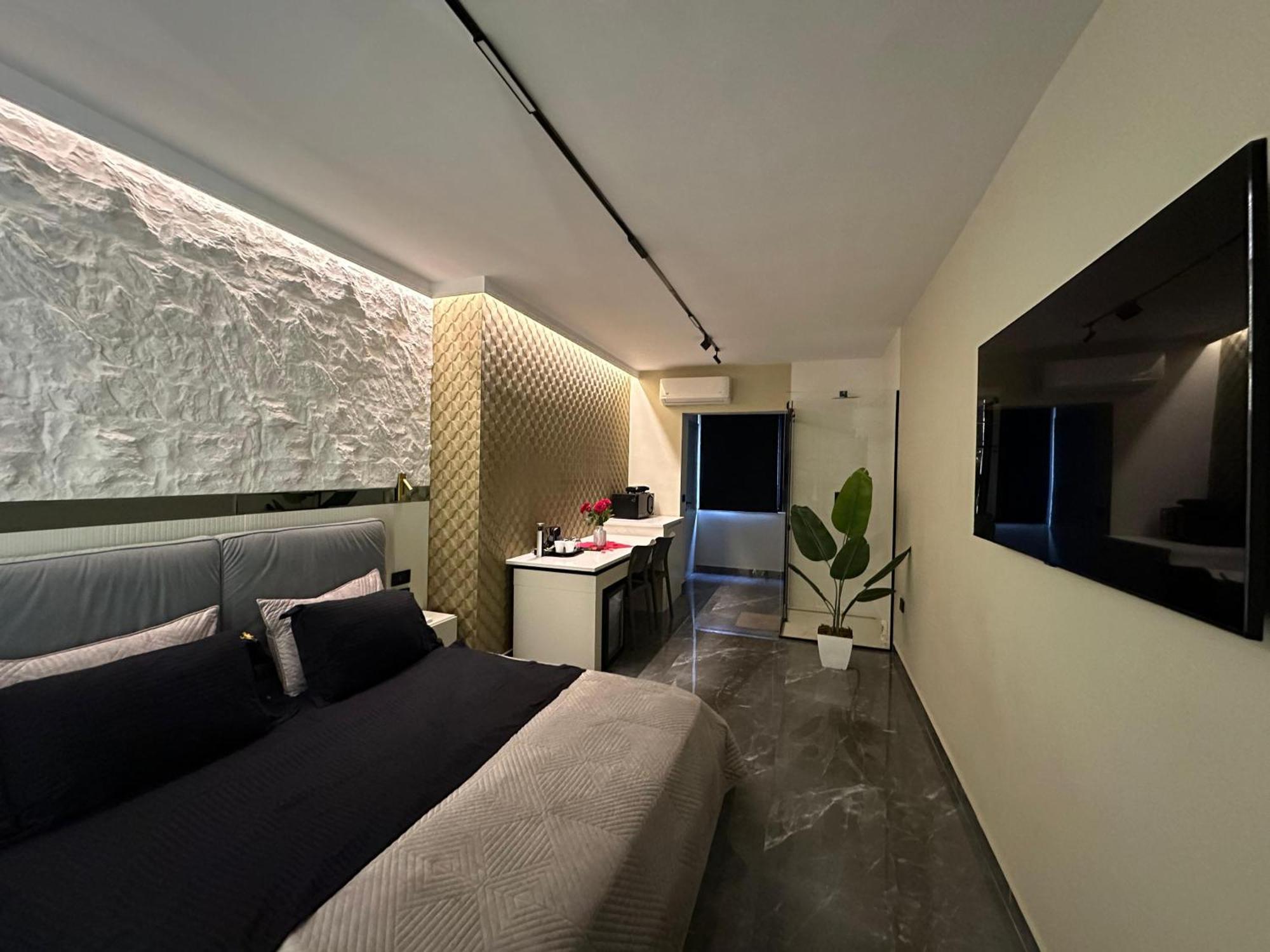 La Mirage Suites & Apartments Tirana Bagian luar foto